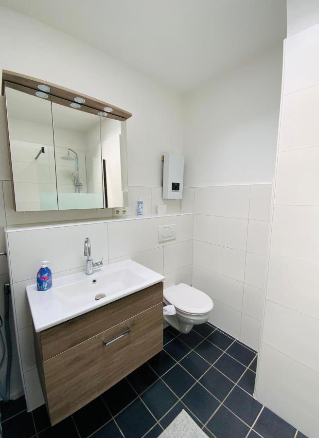 Apartmán Sehr Schoenes Haus Mit Terasse Naehe Duesseldorf Krefeld Exteriér fotografie
